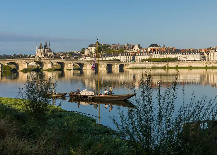 Cote Escaliers - Cosy Appartement Au Coeur De Blois