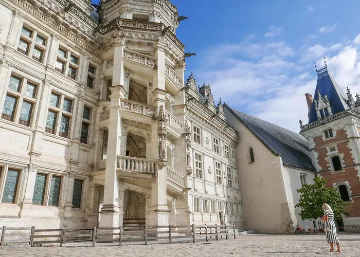 Cote Escaliers - Cosy Appartement Au Coeur De Blois