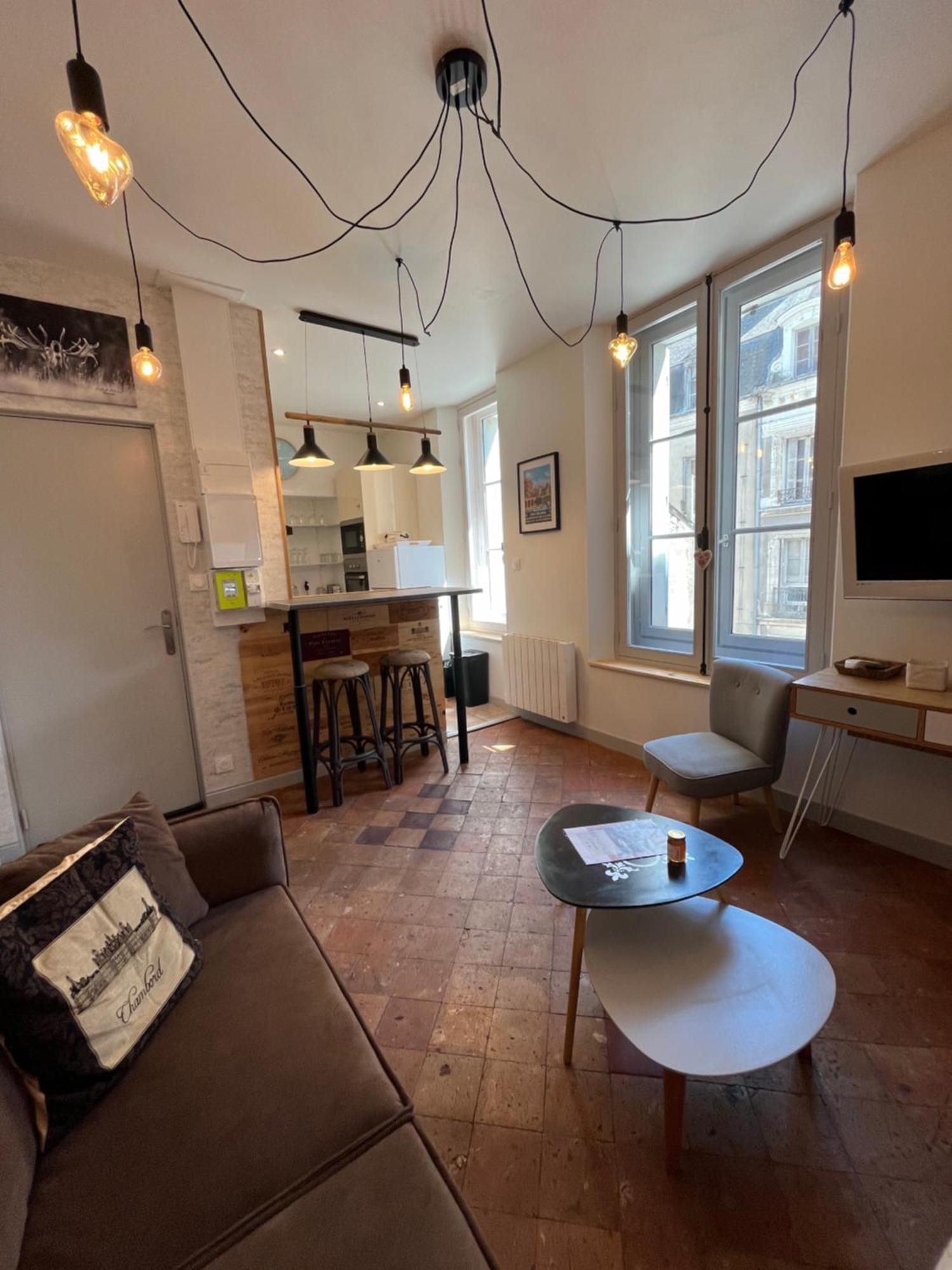 Cote Escaliers - Cosy Au Coeur De Apartment Blois
