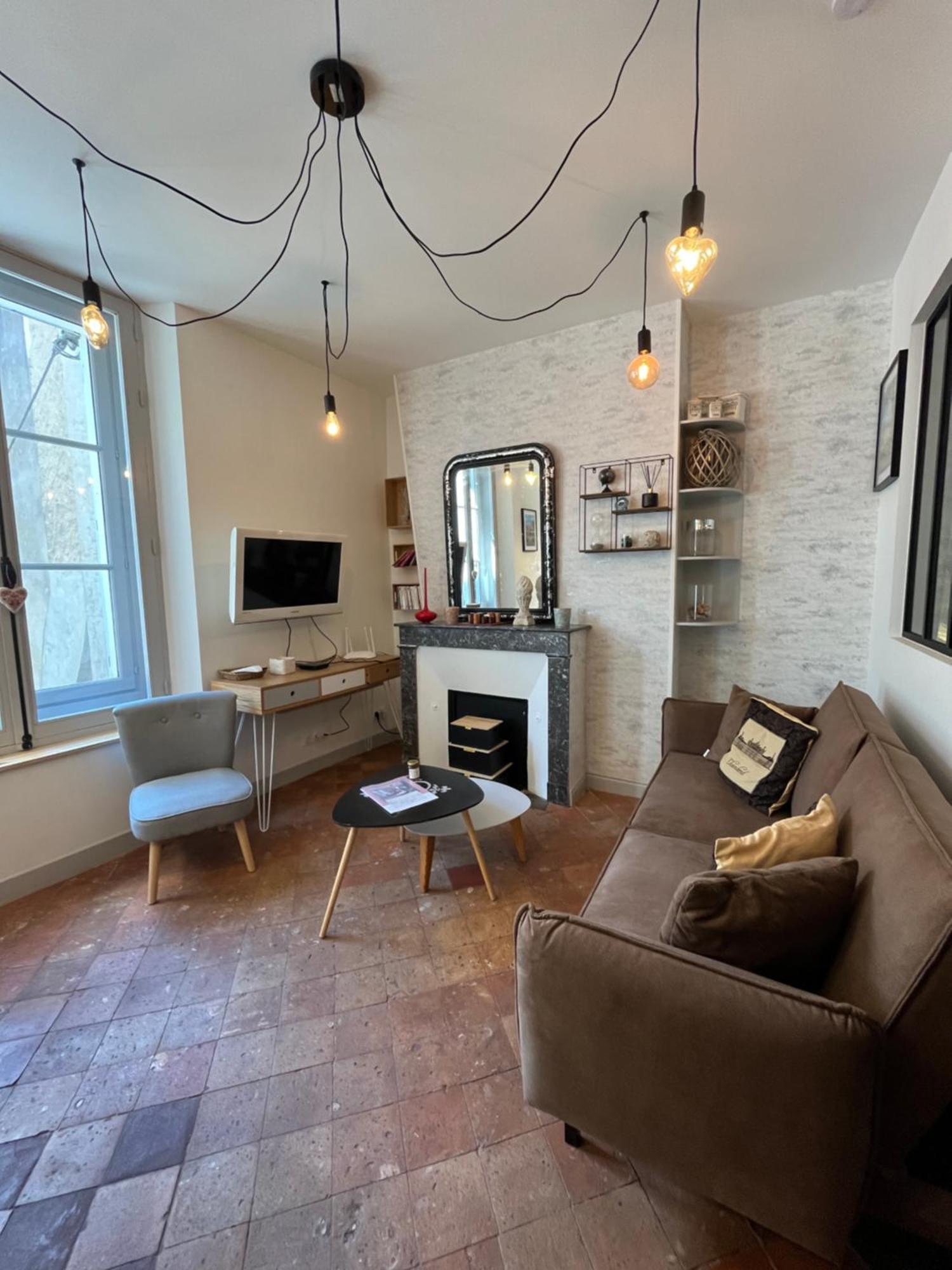 Cote Escaliers - Cosy Au Coeur De Blois